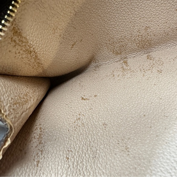 AUTHENTIC Louis Vuitton Monogram Toiletry Pouch - Picture 5 of 16